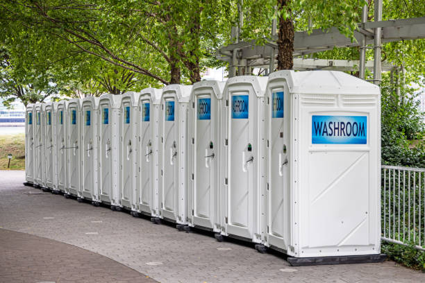 Best Portable restroom trailer rental  in Waukomis, OK